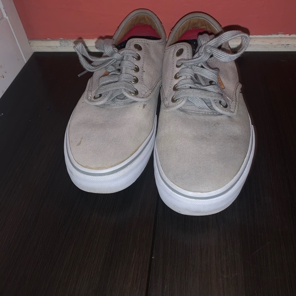 Vans - Picture 3 of 3